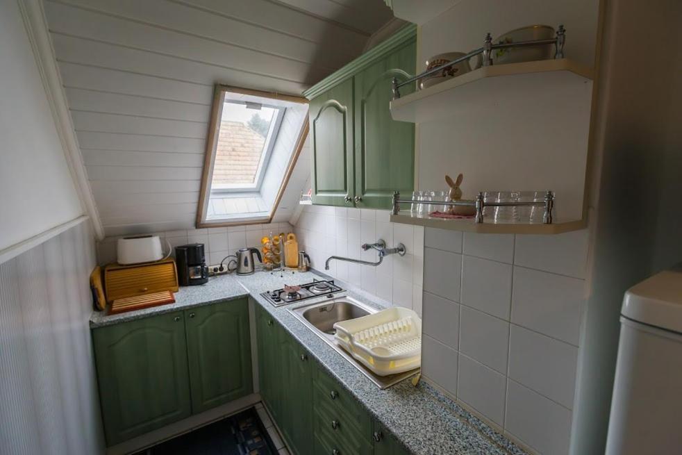 Joli Guesthouse Ordacsehi Buitenkant foto