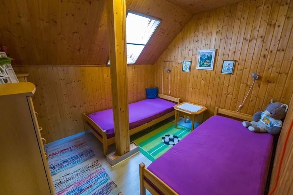 Joli Guesthouse Ordacsehi Buitenkant foto